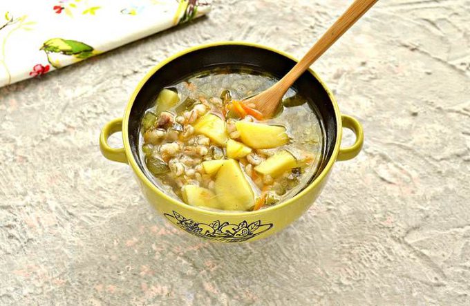 Розсольник із солоними огірками