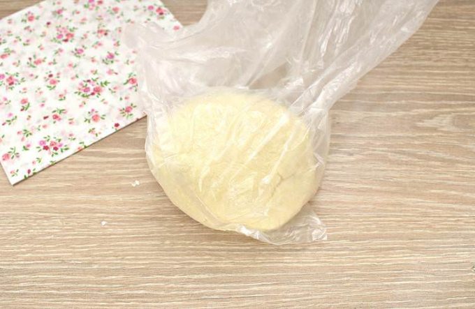 Рублене тісто для піци, коржів та пиріжків
