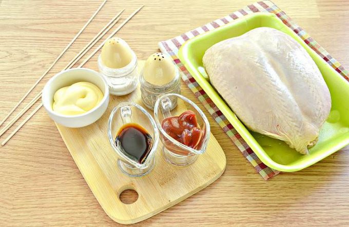 Шашлик з курячої грудки в духовці
