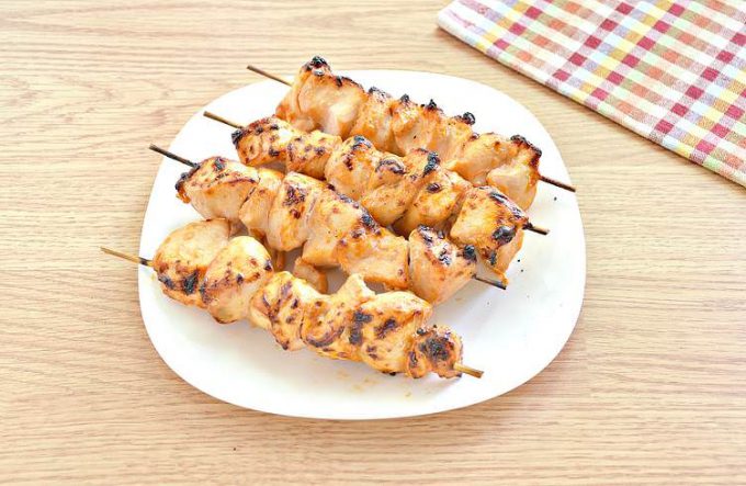 Шашлик з курячої грудки в духовці