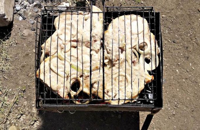 Шашлик зі свинини на кістки