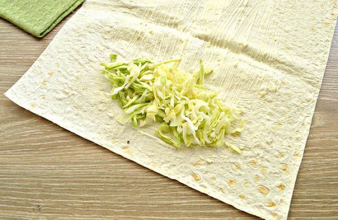 Шаурма з куркою та морквою по-корейськи