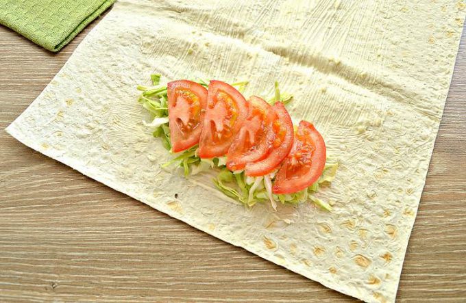 Шаурма з куркою та морквою по-корейськи