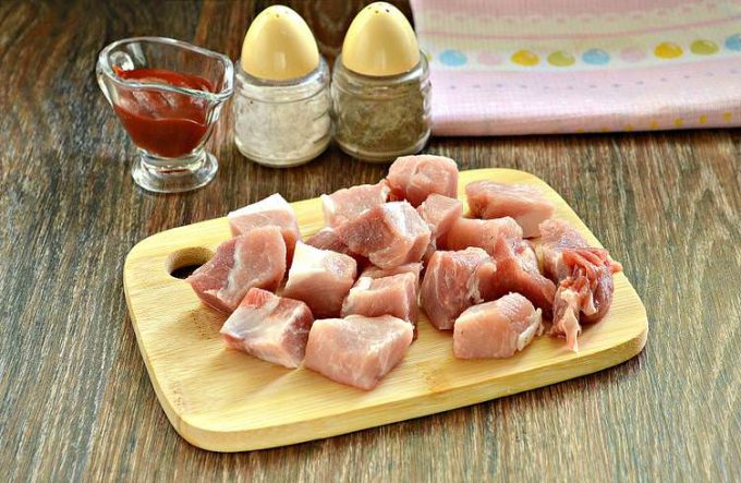 Спекотне зі свининою в мультиварці