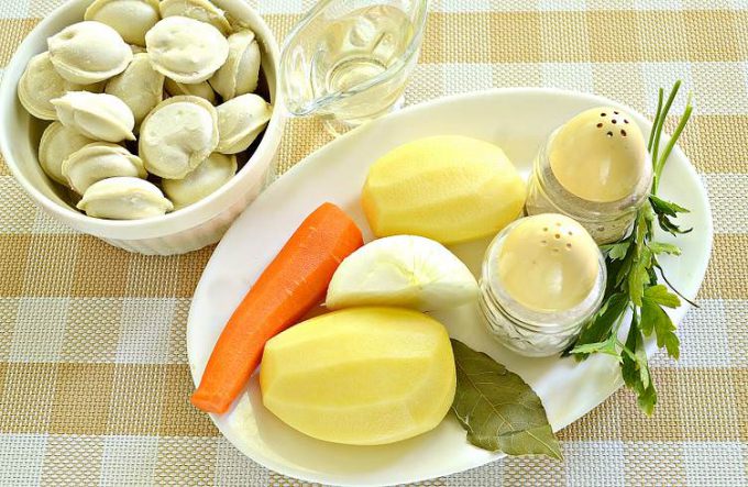 Суп із пельменями